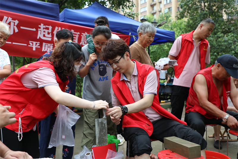 家門口的幸?！皆驹阜?wù)隊(duì)